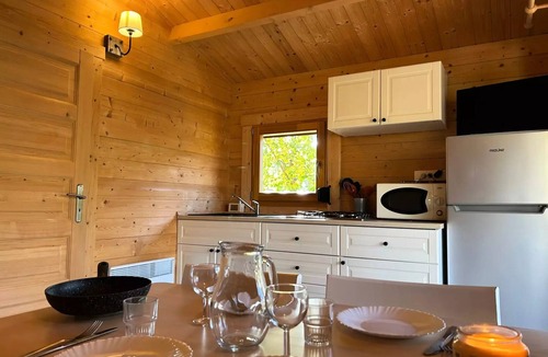Eclassan Ski Chalet | Chalet Privilège Green Cottage - 2 bedrooms - TV - 25 m² - Comfort + covered terrace 15m² 4 people