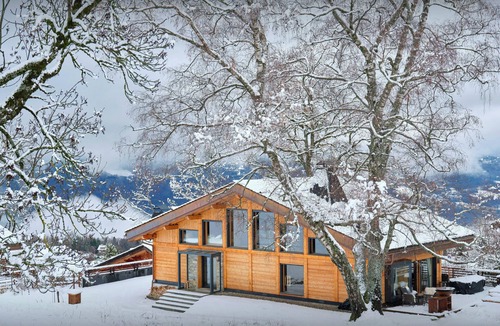Combloux Ski Chalet | Chalet RevAlp - All-season holidays with private sauna - OVO Network