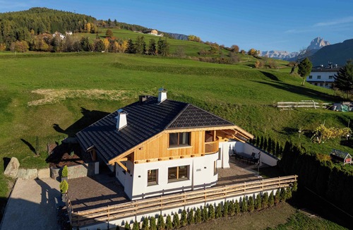 Lajen Ski Chalet | Chalet Roderer