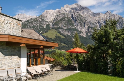 Rain House | Chalet Steinberg