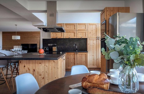 Combloux Ski Chalet | Chalet Tansoo - Mountain view and shared spa in Combloux - OVO Network