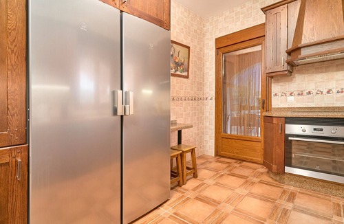 Sayalonga House | Chalet 'Villa Javier En Sayalonga' with Mountain View, Wi-Fi and Air Conditioning