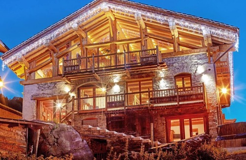 Villaroger Ski Chalet | Chalet, wifi, 200m from shops, sauna, balcony, fireplace or stove, parking, tv, ski locker, 200m²