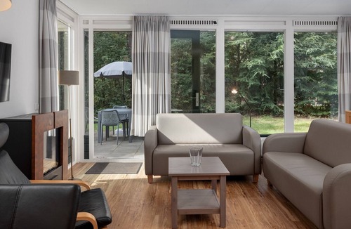 Borger Ski Chalet | Chalet with Dishwasher near Nature Reserve