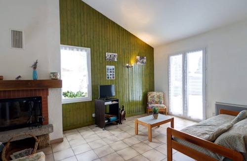 Usson-en-Forez Cottage | Chalet with Fireplace and Pets Allowed in Usson-en-Forez
