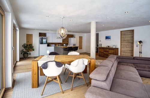 Rettenberg Ski Chalet | Chalet with panoramic mountain views