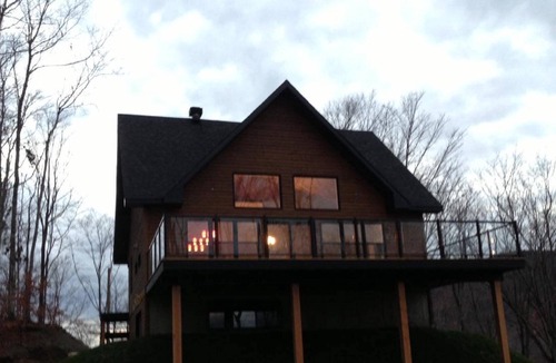 Austin Ski Chalet | CHALETMAG is a high-end chalet rental company located in the Magog region. Conce