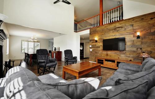 Stoneham Ski Chalet | Chalets Alpins - 52 Chemin des Skieurs