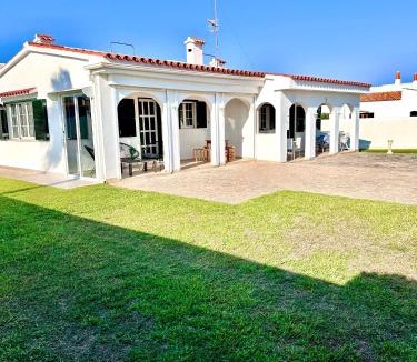 Cap d'Artrutx House | Chalets con piscinas privadas junto al mar