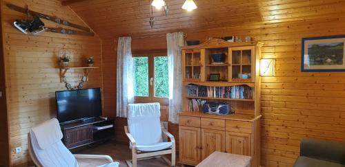 Doucier Ski Chalet | Chalets les Silènes