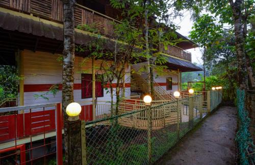 Anachal Resort | Chalona Hill View
