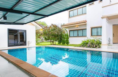 Chalong Villa | Chalong V pool villa