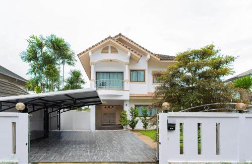 Chalong Villa | Chalong V pool villa