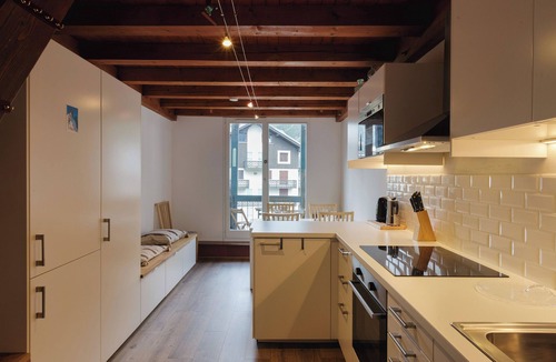 Chamonix City Centre Apartment | Cham Sud Balme302 Walk to Aiguille du Midi Duplex for 5, Chamonix, France
