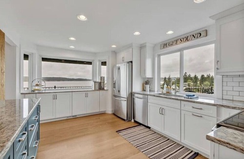 University Place House | Chambers Bay Getaway