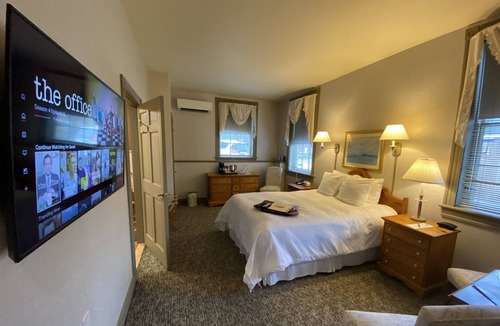 Lee Bed & Breakfast | Chambery Inn