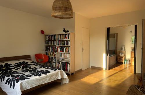 Saint-Martin-de-la-Brasque House | Chambre chez l'habitant avec piscine et cuisine d'été