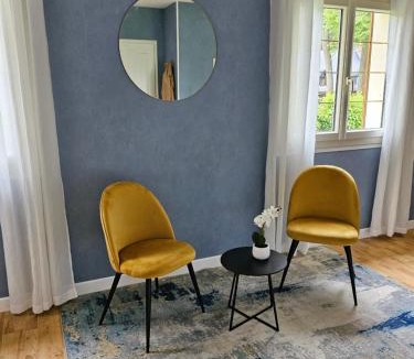 Saint-Pierre-de-Manneville House | Chambre chez particulier avec petit déjeuner, piscine, pool house