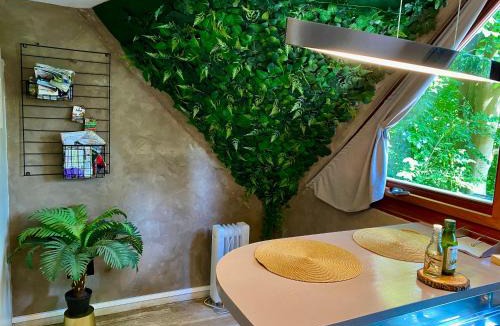 Gesves House | Chambre avec jacuzzi ou Chalets dans les bois