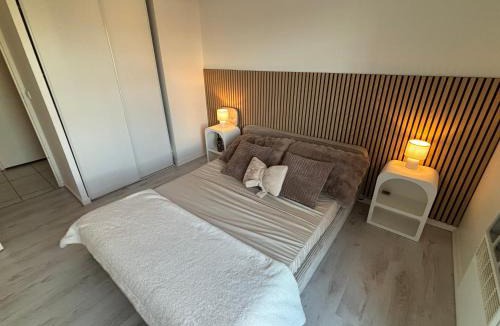 Saint Jean Station District House | Chambre confortable avec terrasse proche Gare