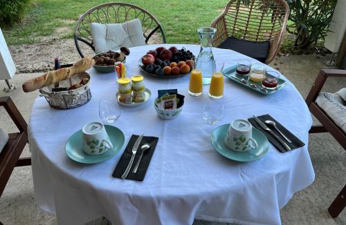 Saint-Michel-de-Fronsac Bed & Breakfast | Chambre d'hôtes de La Clie