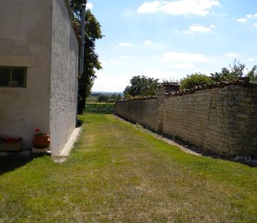 Blanzac les Matha Bed & Breakfast | Chambre d'hôte Au col de Cygne