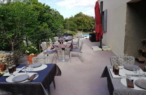 Alando Bed & Breakfast | Chambre d'hôtes couvent d'Alando