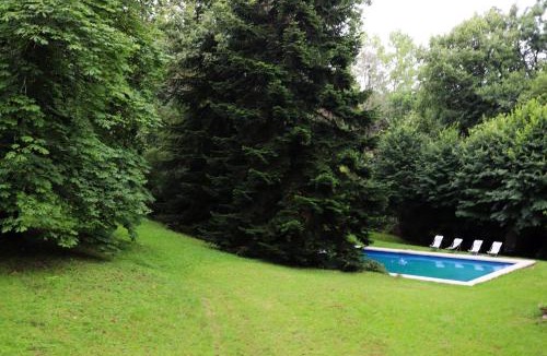 Lissac-sur-Couze Bed & Breakfast | Chambre d'hôtes chez Johannes et Adèle