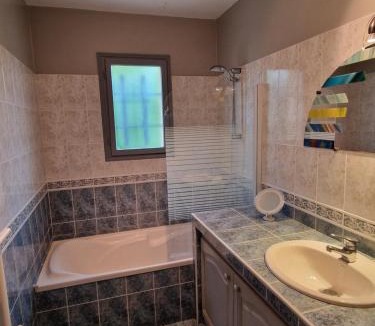 Saint-Martial-de-Valette Bed & Breakfast | Chambre d'hôtes