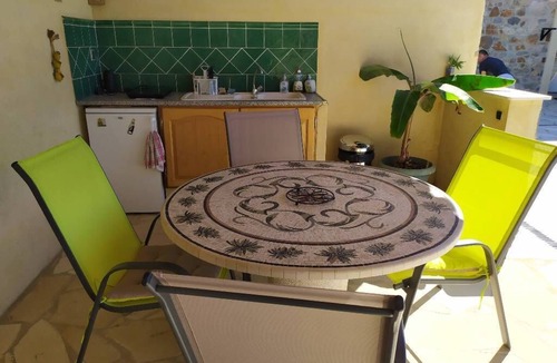 Causse-de-la-Selle Apartment | Chambre Indépendante Chez Particulier Avec Piscine Près des Gorges de L'hérault
