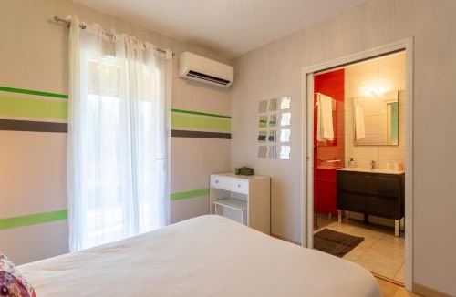 Aroue-Ithorots-Olhaiby Bed & Breakfast | Chambre - Lis
