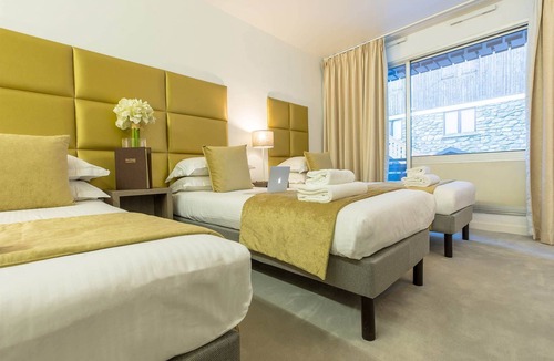 Courchevel Hotel | Chambre pour 3 proche des Pistes!
