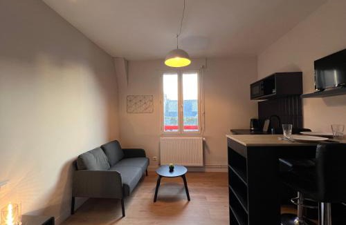 Dol-de-Bretagne Bed & Breakfast | Chambre studio centre ville Dol de Bretagne