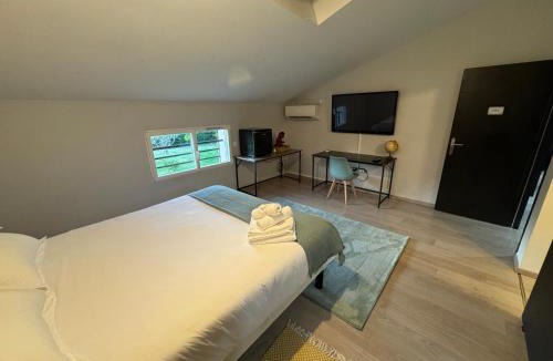 Montauban House | Chambre Thea