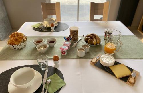 Cuves Bed & Breakfast | Chambres d'hôtes de l'Eau dit Sée