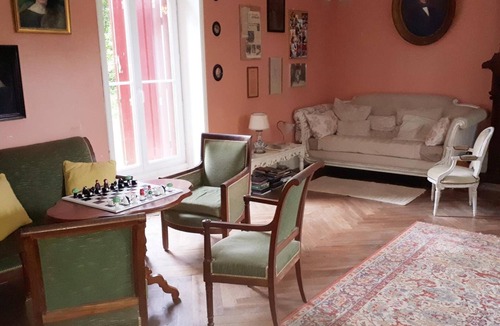 La Courade Bed & Breakfast | Chambres d'hôtes La Cure du Maine Charles
