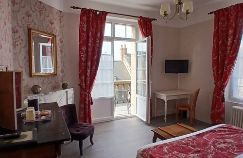Saint-Vaast-la-Hougue Hotel | Chambres d’hotes La Granitière