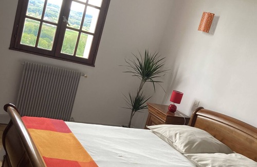 Ilharre Bed & Breakfast | Chambres Dhôtes Table Dhôtes Olhatsia !vue à 360 sur les Pyrénées