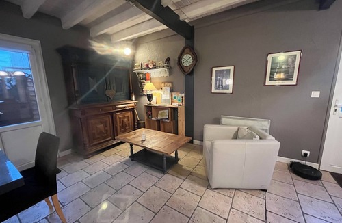 Vignonet House | Chambres Peyroutas