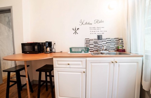 Castlegar Hotel | Chameleon Hotel