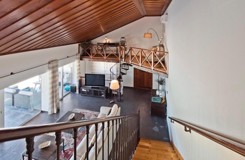 Mora Villa | Chaminé