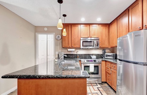 Mammoth Lakes Condo | Chamonix 33: Close to Canyon Lodge