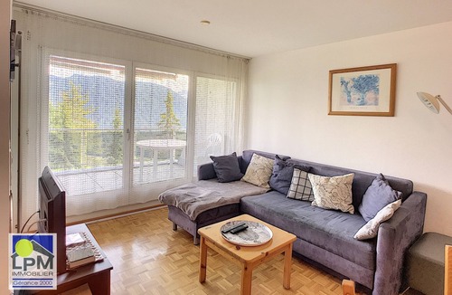 Leysin Apartment | Chamossaire B502 5 minutes from the cable cars and near the centre, modern apartment house. Apartmen