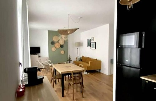 Barbatre Apartment | Champagne! Spacious apartment