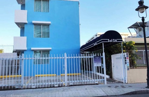 Quinto Apartment | Chandelier 302