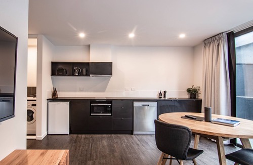 Launceston CBD Apartment | Change Overnight