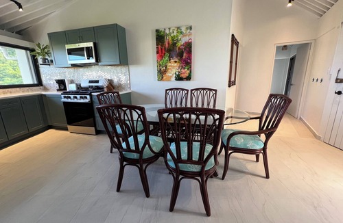 Estate Lovenlund Condo | Changes in Latitude 18.3 spacious Mahogany Run condo with ocean views.