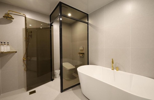 Changwon Hotel | Changwon Denbasta Hotel Myeongseo