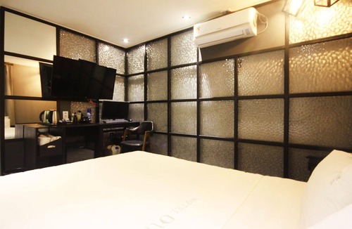 Jinhae-daero Hotel | Changwon Jinhae Olive
