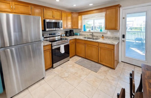 Port Isabel House | Channelfront - Dock - Fishing - BBQ - Deck
